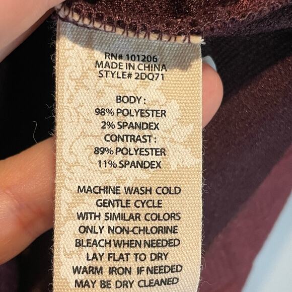 Soft Surroundings Dorothy Jacquard Pullover Top in Merlot - size Medium - Picture 6 of 7